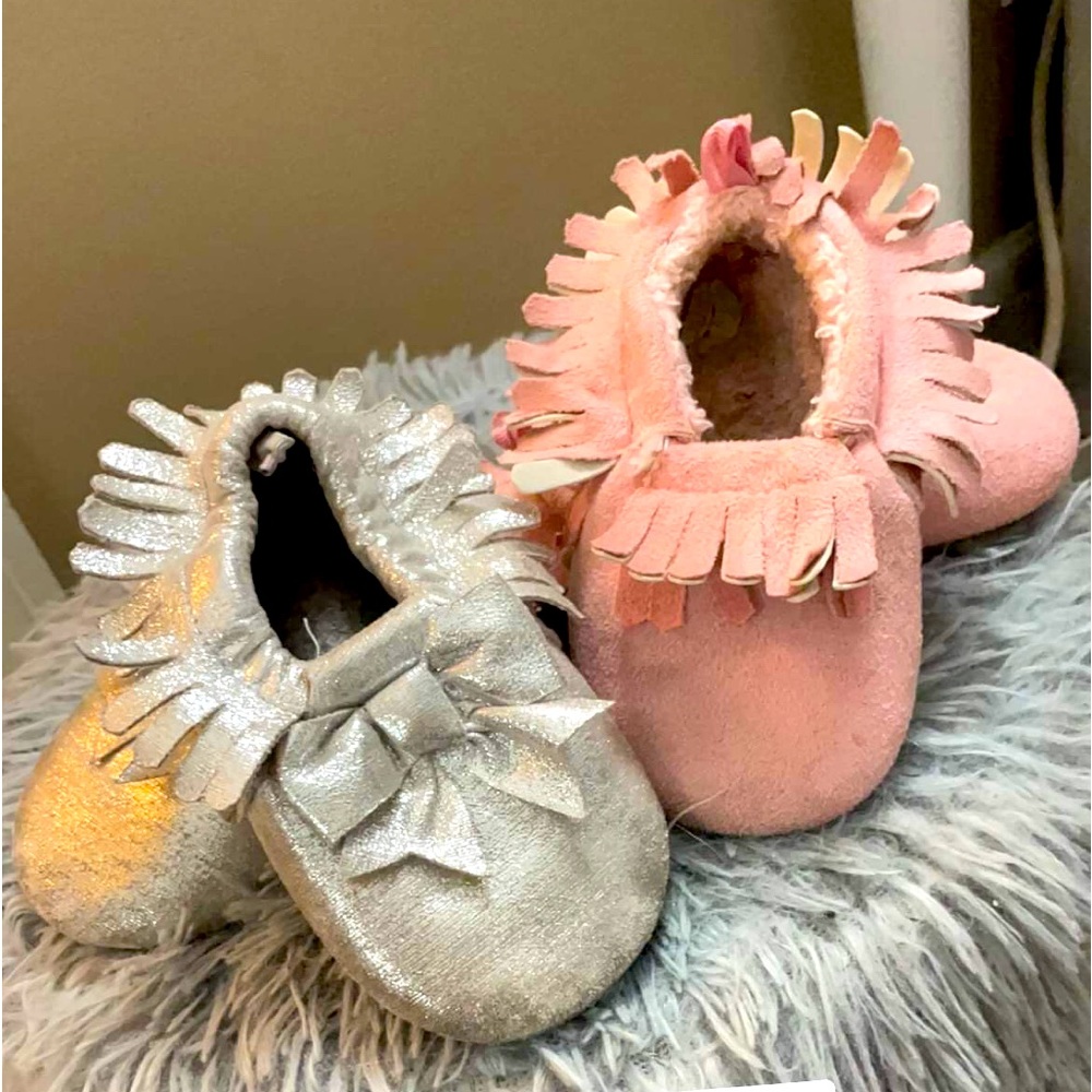 Moccasin shoes